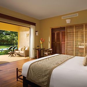 Romantic Junior Suite Agua Swim Up King